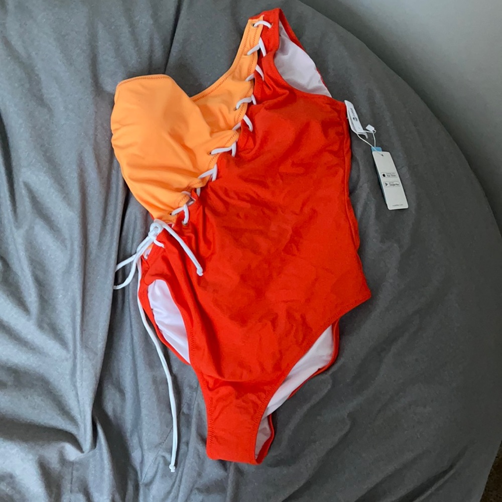 Cupshe swimsuit